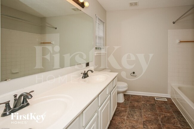 Building Photo - 2026 Coldwater Ct