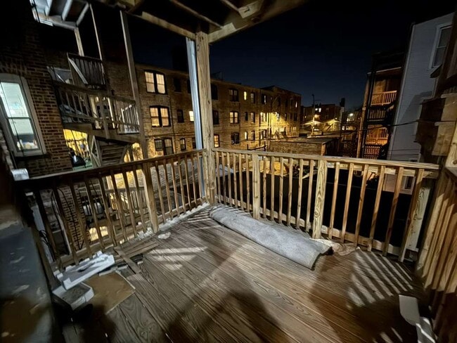 Building Photo - 1707 W Wallen Ave