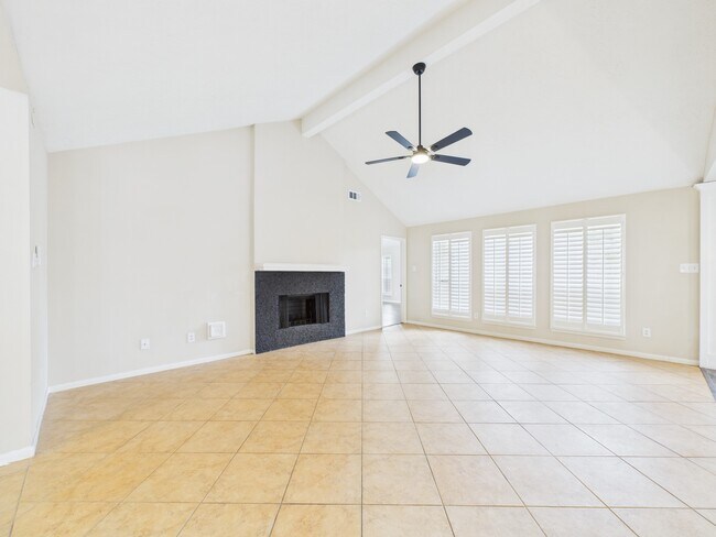 Building Photo - 519 Promenade Blvd