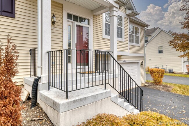 Building Photo - 24618 George Washington Dr