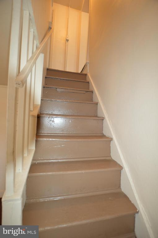 Building Photo - 482 W South St