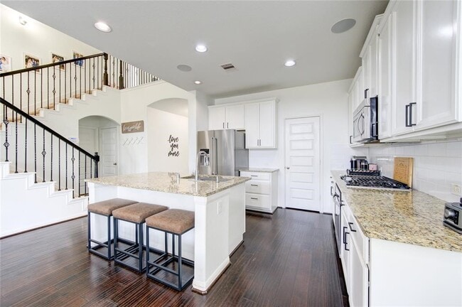 Building Photo - 2943 Shadowbrook Chase Ln