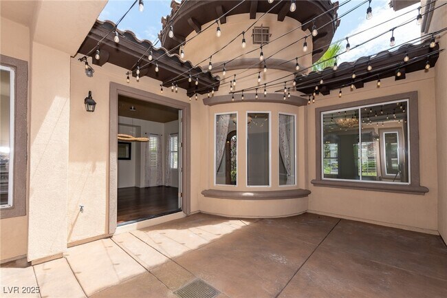 Building Photo - 2057 Orchard Mist St