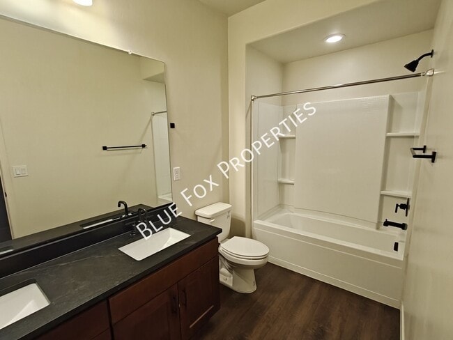 Building Photo - 8454 N Lone Ranger Rd