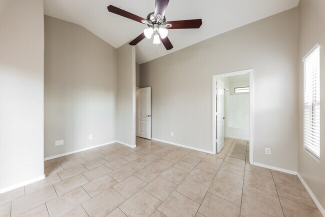 Building Photo - 14051 W Two Guns Trail