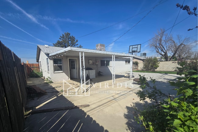 Building Photo - 2312 Castro Ln