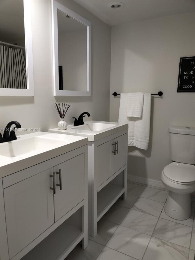 Building Photo - 10700 SW 108th Ave