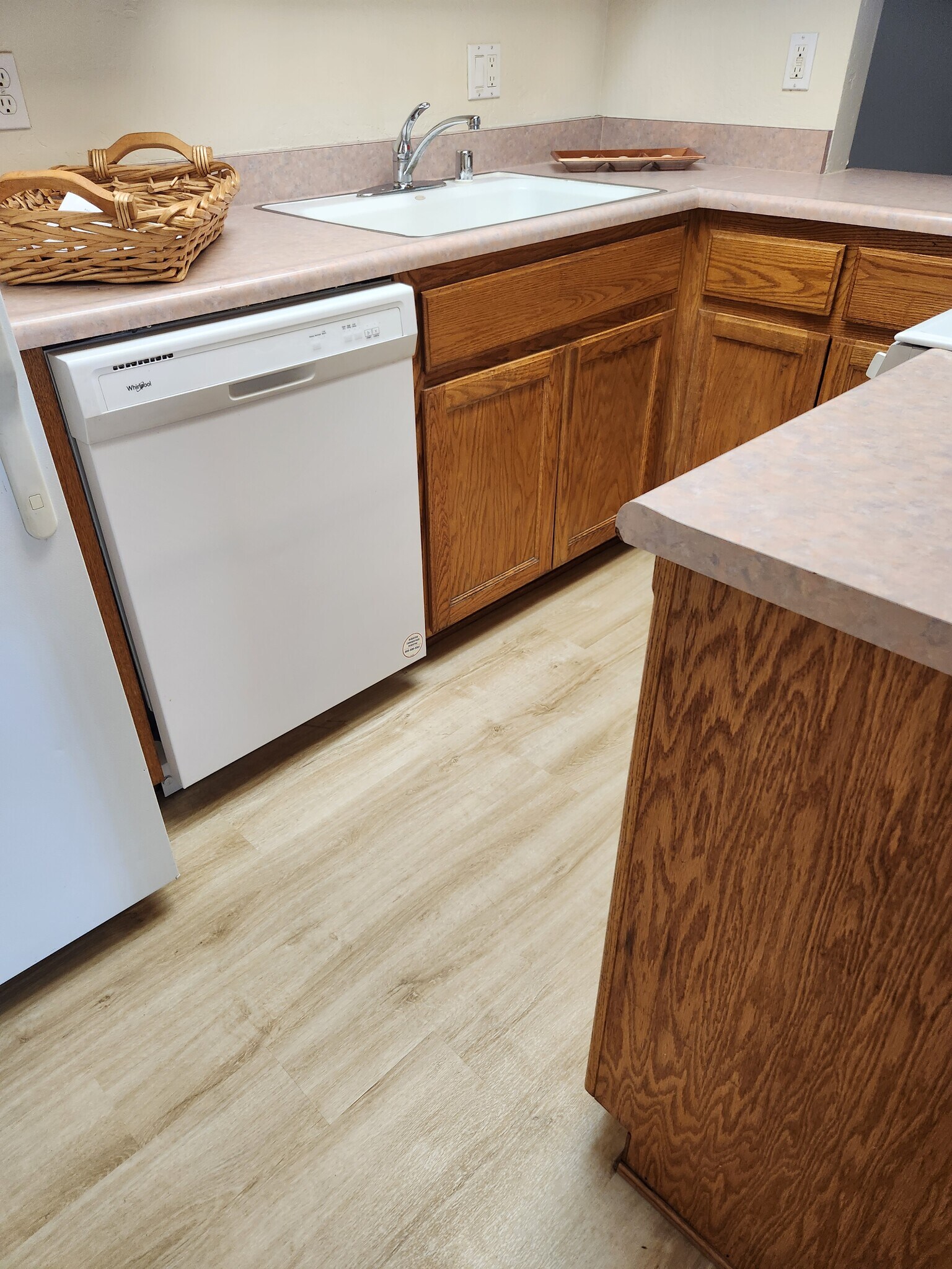 Building Photo - 6043 Leafwood Dr