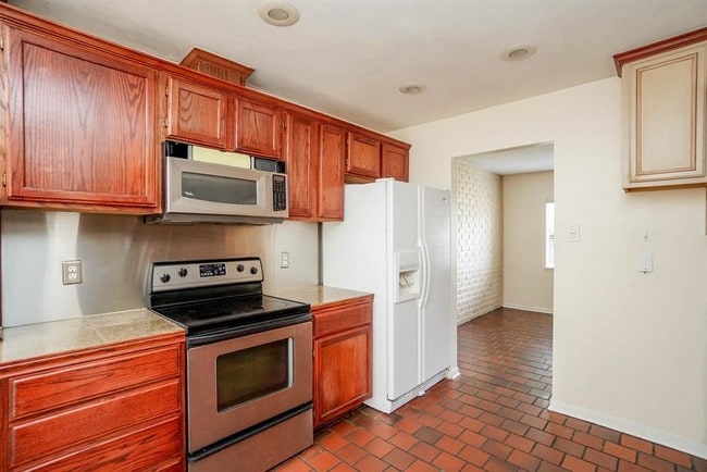 Building Photo - 14370 Misty Meadow Ln