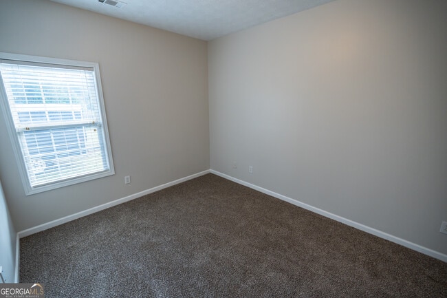 Building Photo - 609 Alyssa Dr