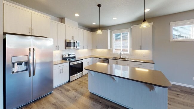 Building Photo - 1 story ranch style home in a peaceful Cul...