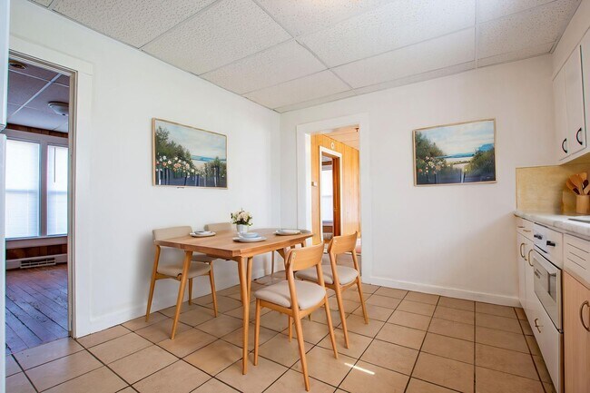 Building Photo - 207 S 17th St