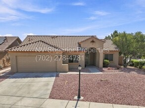 Building Photo - SE!! Stallion Mountain!! Gated!!! Single Story Home!! No Carpets!!! Covered patio!! Water Conditi...