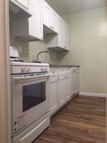 Kitchen - 01 - 444 Bedford Street