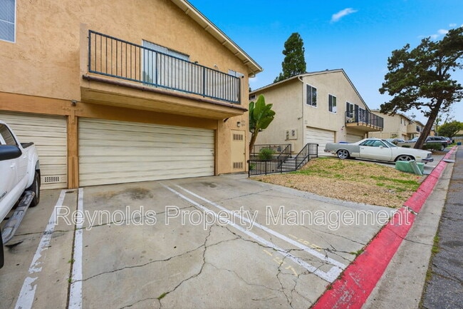 Building Photo - 6814 Camphor Ln