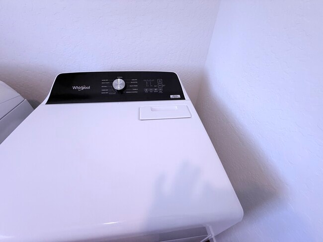 Building Photo - 4026 N Brent Ave