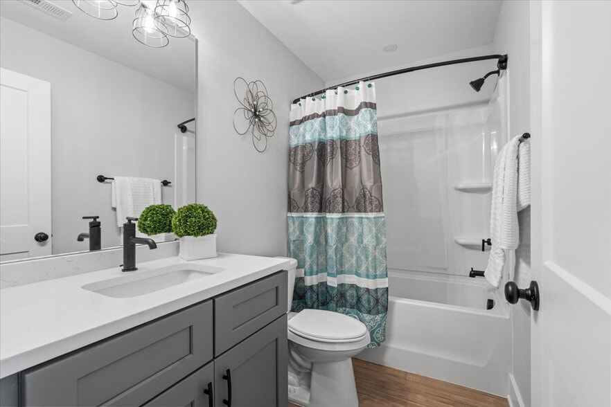 Building Photo - Room in Townhome on Freeze Ave NW