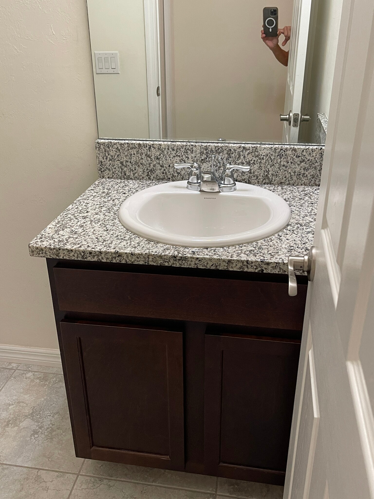 Guest bathroom - 24484 Zephyr Ct
