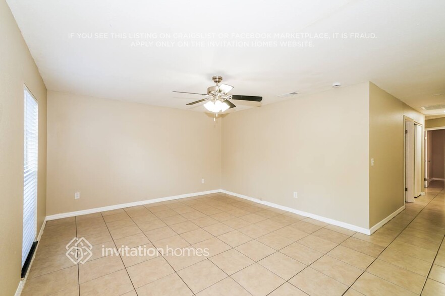 Building Photo - 2925 E 148th Ave