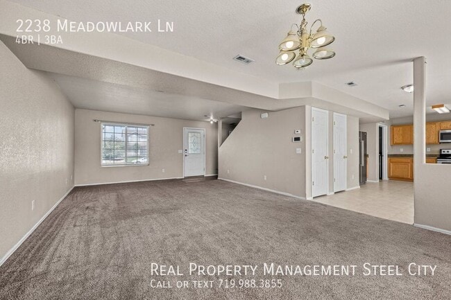 Building Photo - 2238 Meadowlark Ln