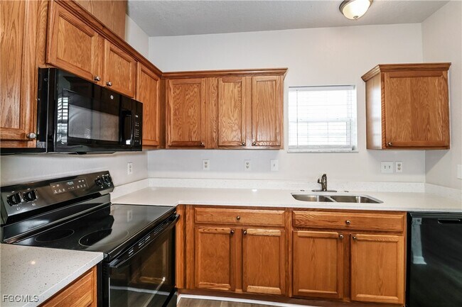 Building Photo - 4318 9th St W