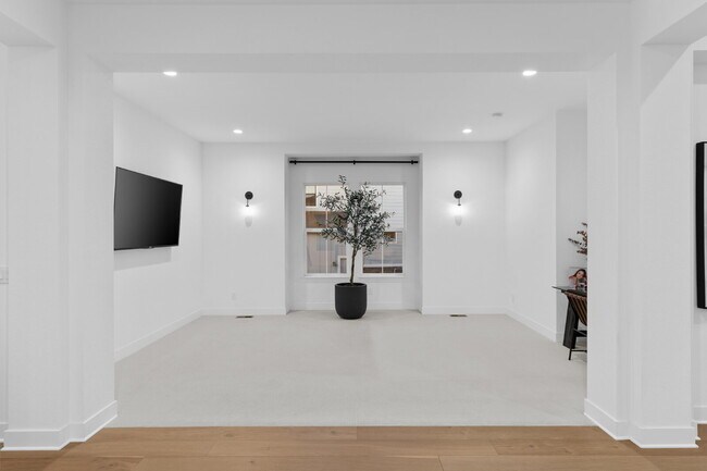 Building Photo - Colorado Luxury Redefined | Custom Ranch with Exceptional Outdoor Living & Designer Finishes
