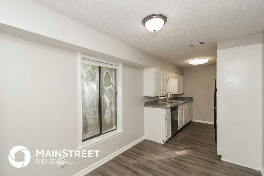 Building Photo - 2085 Swan Ct
