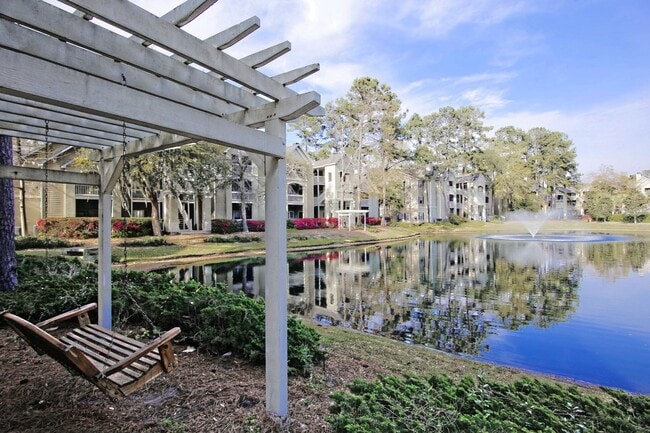 Building Photo - B13**