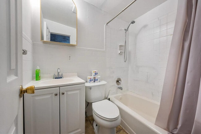 Building Photo - 247 W 29th St