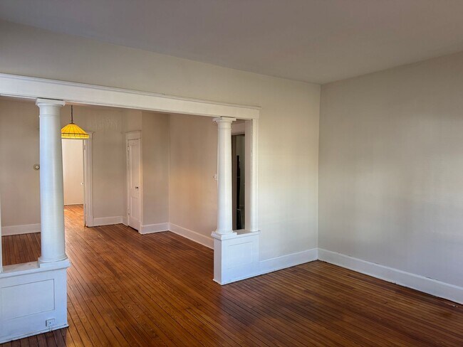 Building Photo - 3405 Brotherton Rd