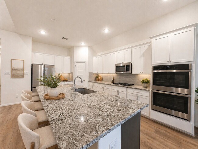 Building Photo - 31630 Zoe Pt