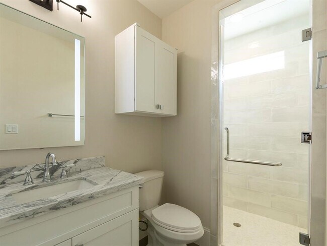 Building Photo - 3821 N Braeswood Blvd