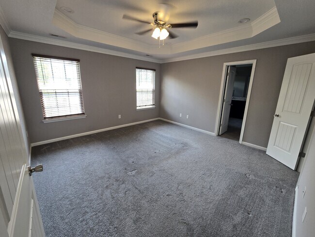 Building Photo - 1301 Elm Ave