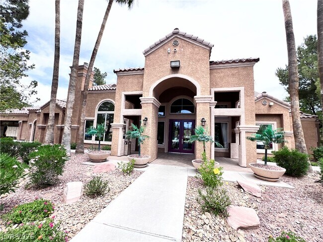 Building Photo - 1150 N Buffalo Dr