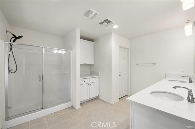 Building Photo - 4416 Lilac Cir