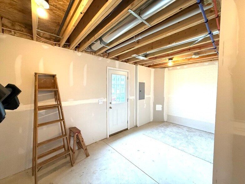 Building Photo - 114 Slate Ridge Dr