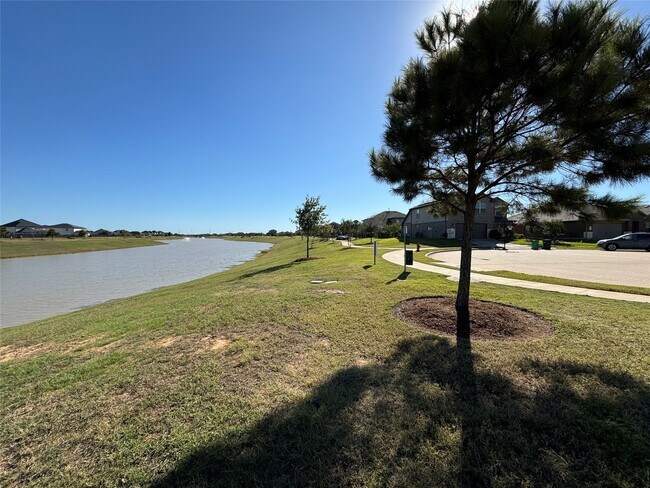 Building Photo - 29602 Juniper Ct