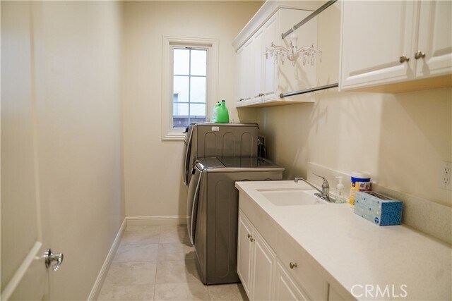 Building Photo - 111 Great Oak