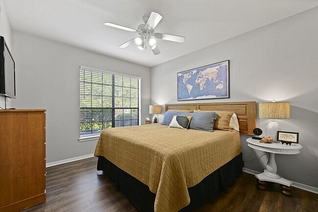 Building Photo - Corporate Furnished Rental