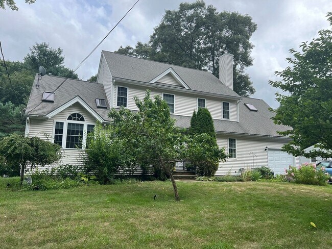 Primary Photo - 76 Stagecoach Rd