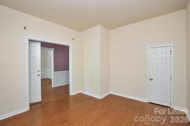 Building Photo - 1008 Millbank Dr