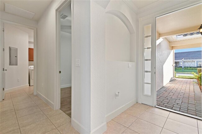 Building Photo - 2501 Harwich Dr