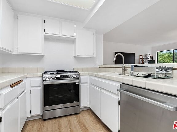Building Photo - 3544 S Centinela Ave