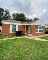 Building Photo - 3812 NW 16th St