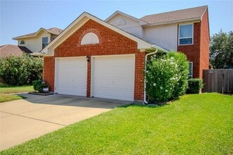 Building Photo - 3872 Dalston Ln