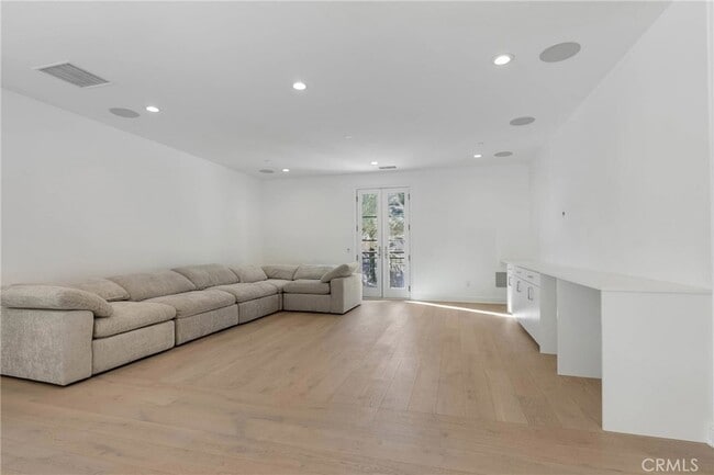 Building Photo - 20448 Liverpool Way