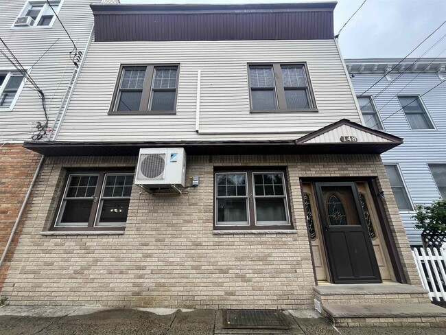 Building Photo - 148 Avenue F