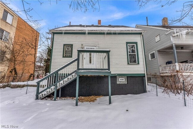 Building Photo - 1528 Newman Ave