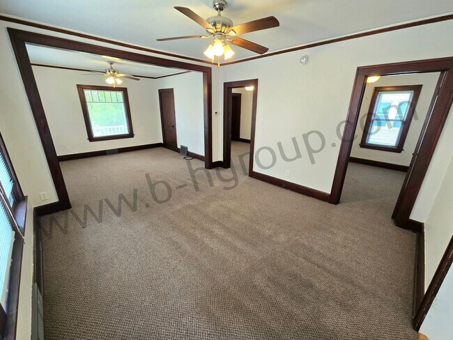Building Photo - 4529 18th Ave