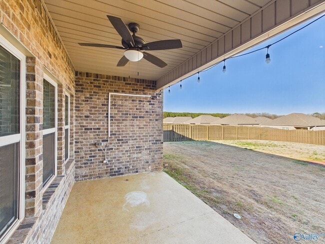 Building Photo - 506 E River Landing Blvd